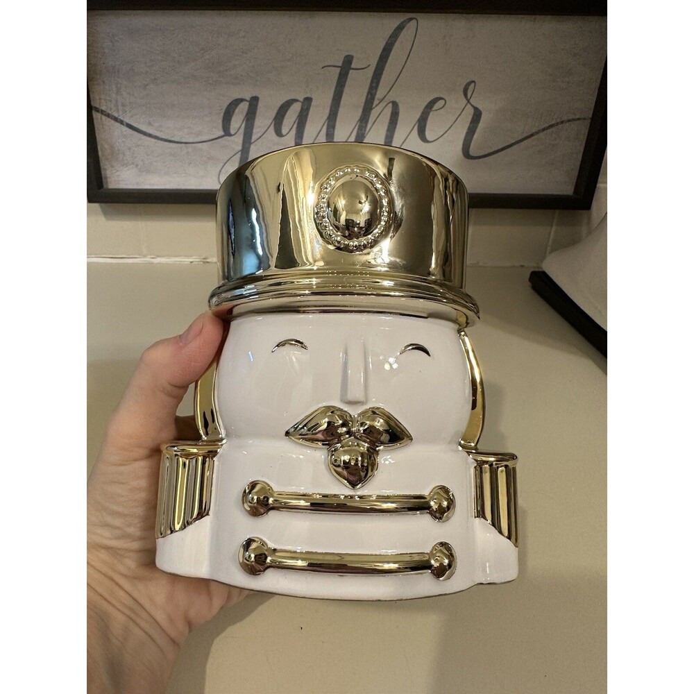 Bath & Body Works Nutcracker Foaming Hand Soap Holder 2022 Holiday White Gold